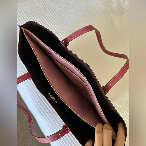 Coach Mollie Tote Bag in pink, brand new! - Picture 4 of 6